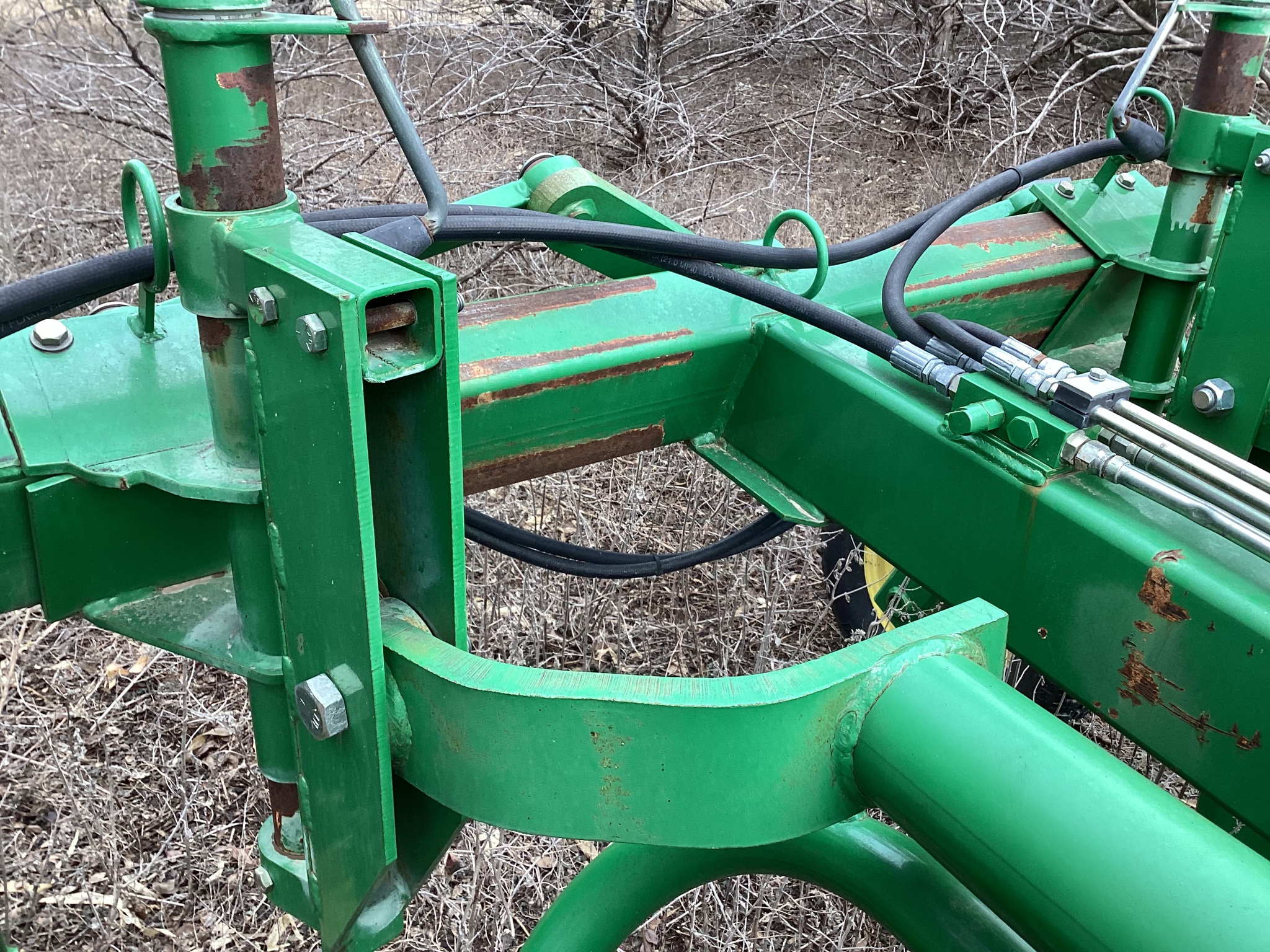 2003 John Deere 705 Image 9