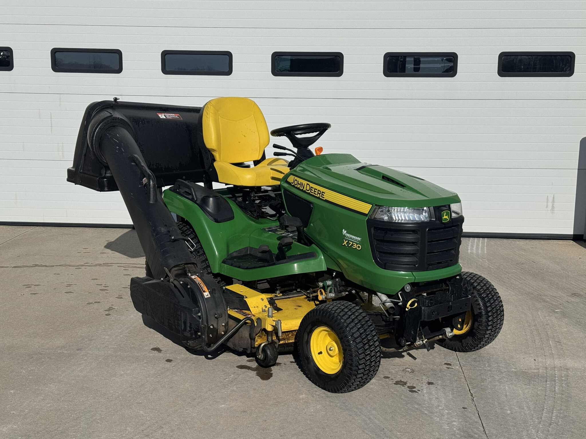 2017 John Deere X730 Image 1