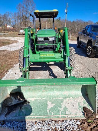 2016 John Deere 5055E