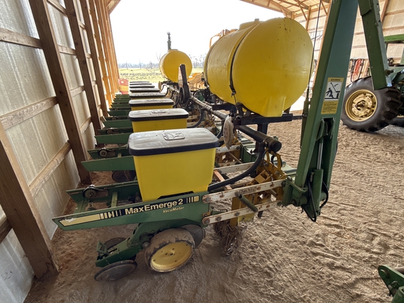 1993 John Deere 7300