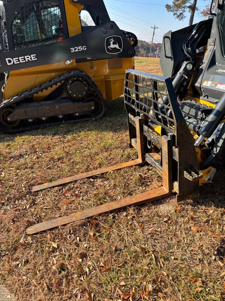 2020 John Deere Skid Steer 45