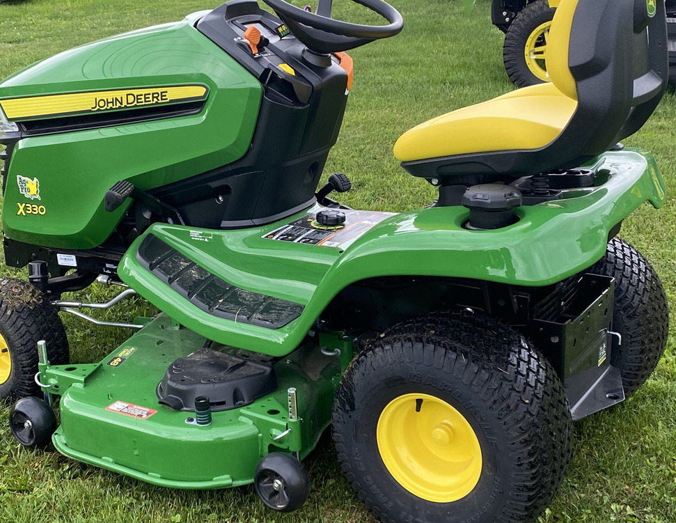 2026 John Deere X330 Image 3