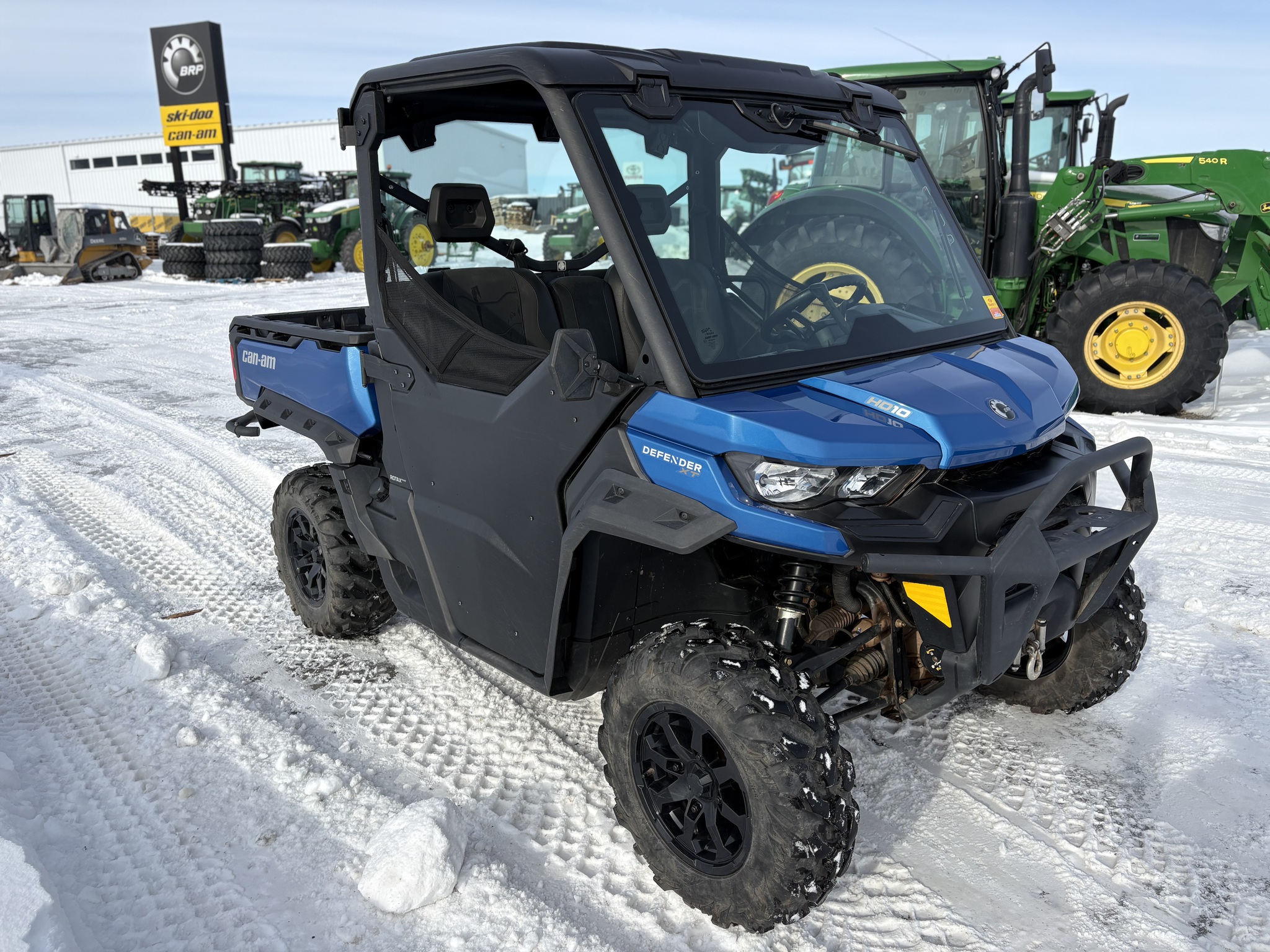 2023 Can-Am Defender HD10 XT Image 5