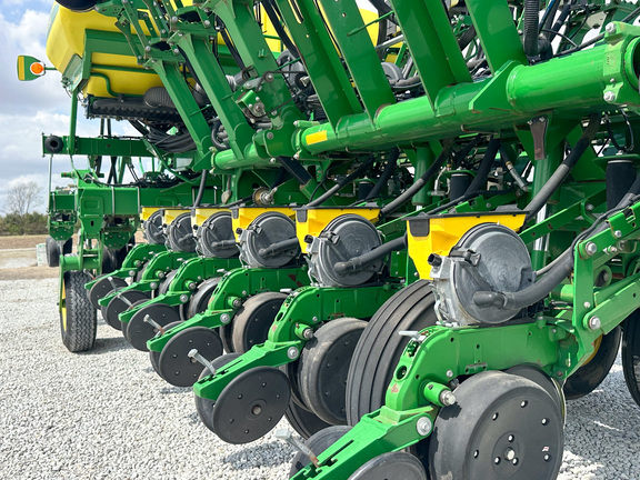 2015 John-Deere 1795