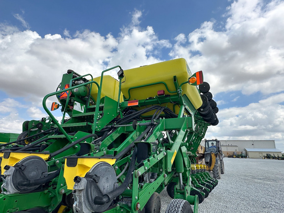 2015 John-Deere 1795