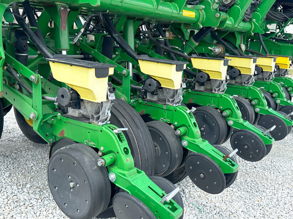 2015 John-Deere 1795
