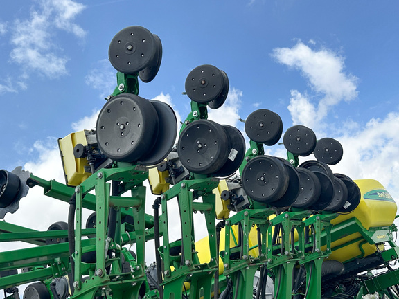 2015 John-Deere 1795