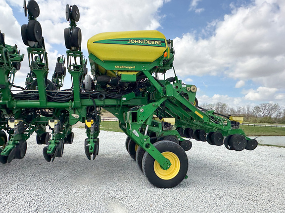 2015 John-Deere 1795