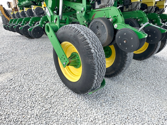 2015 John-Deere 1795