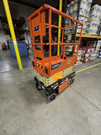 2026 JLG ES1930M