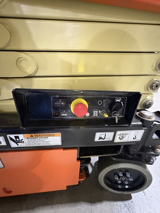 2026 JLG ES1930M