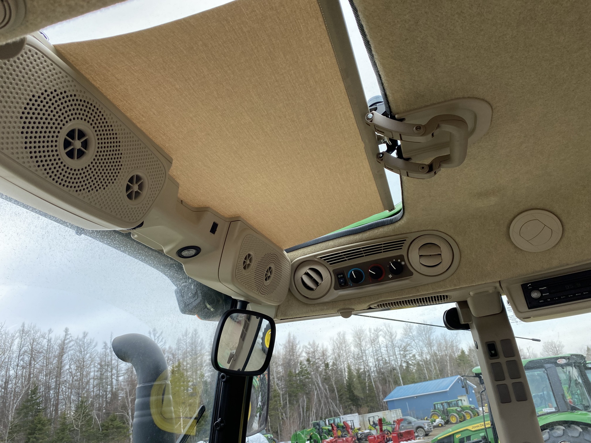 2022 John Deere 5090M Image 14