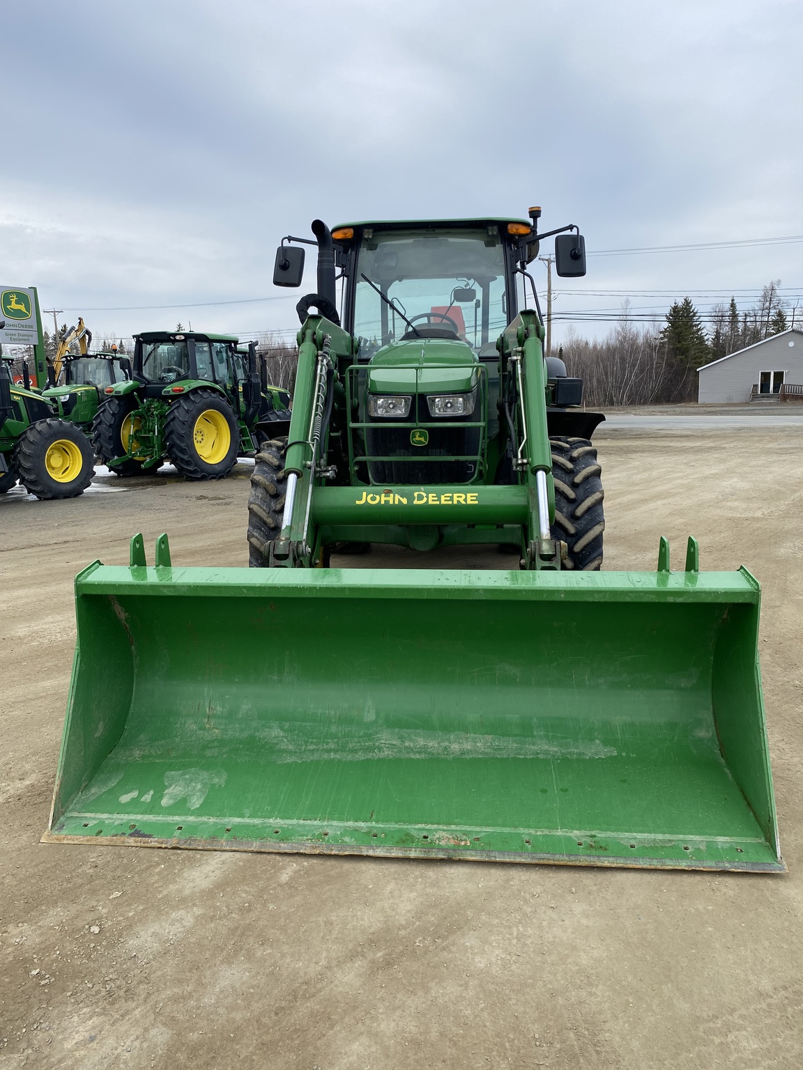 2022 John Deere 5090M Image 13