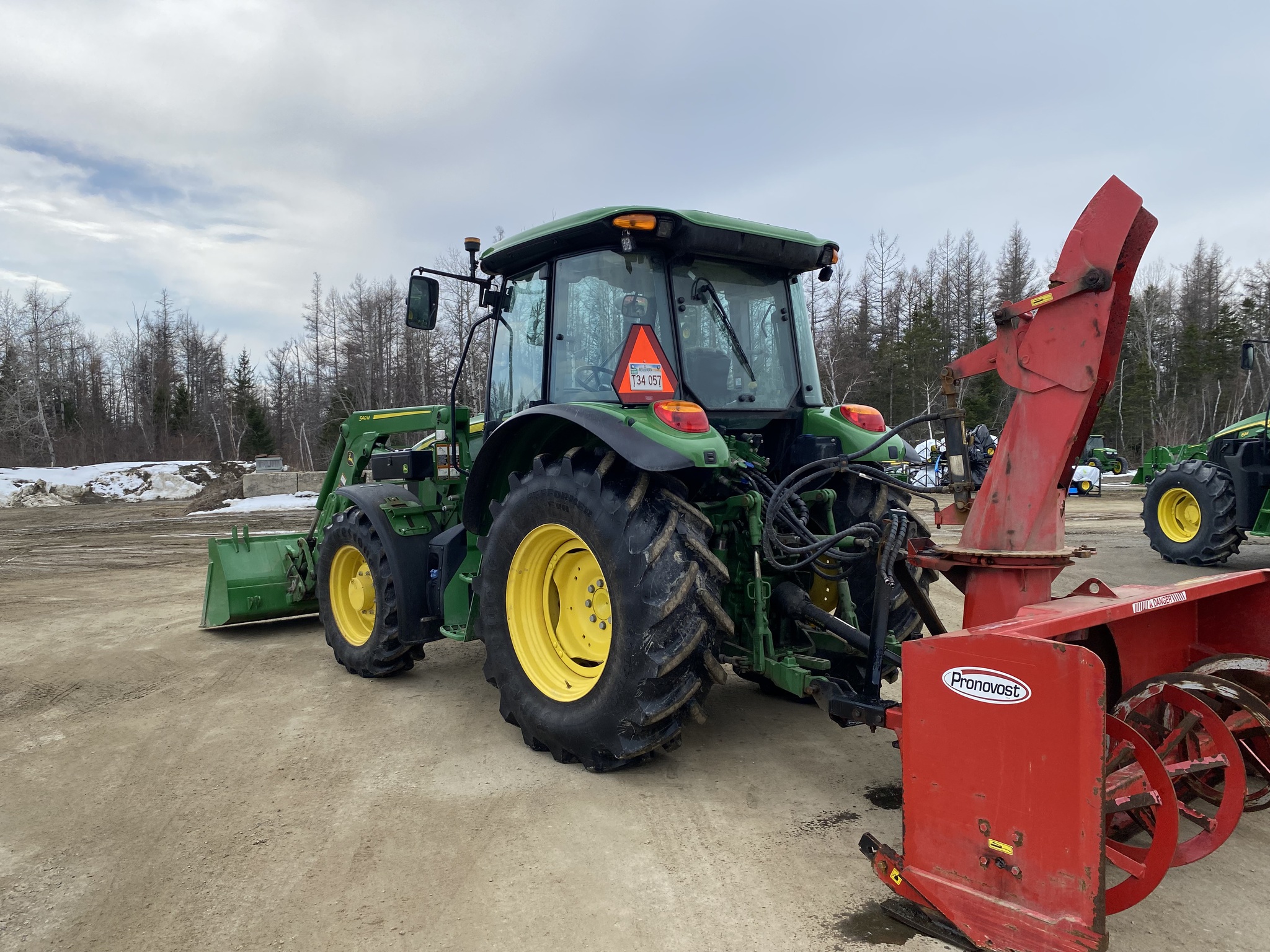2022 John Deere 5090M Image 2