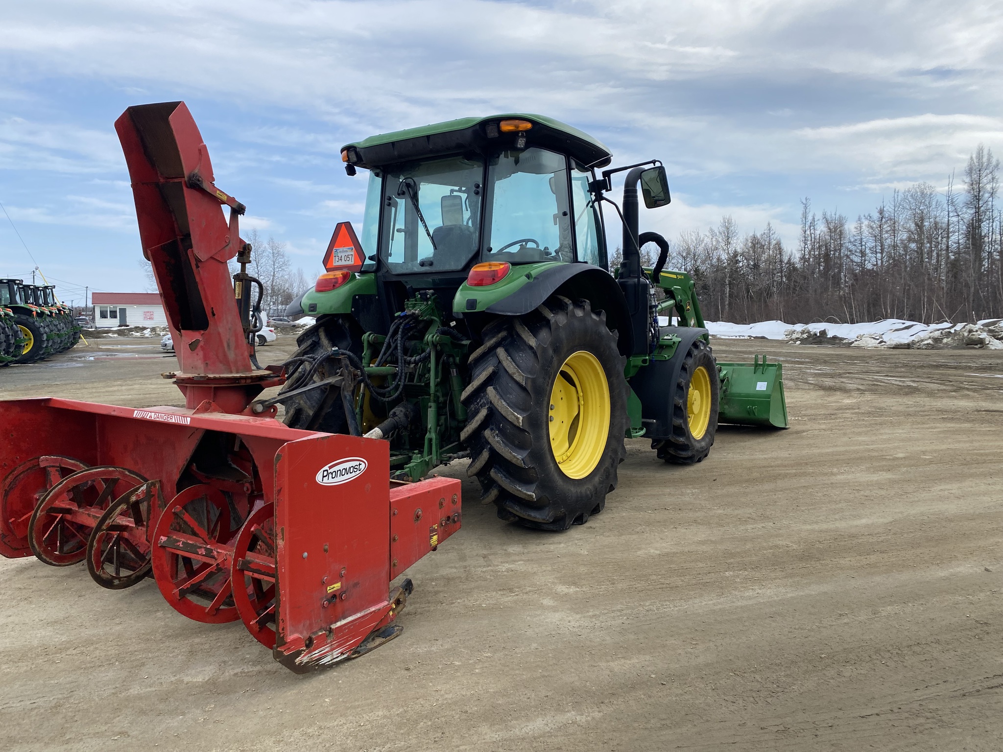 2022 John Deere 5090M Image 6