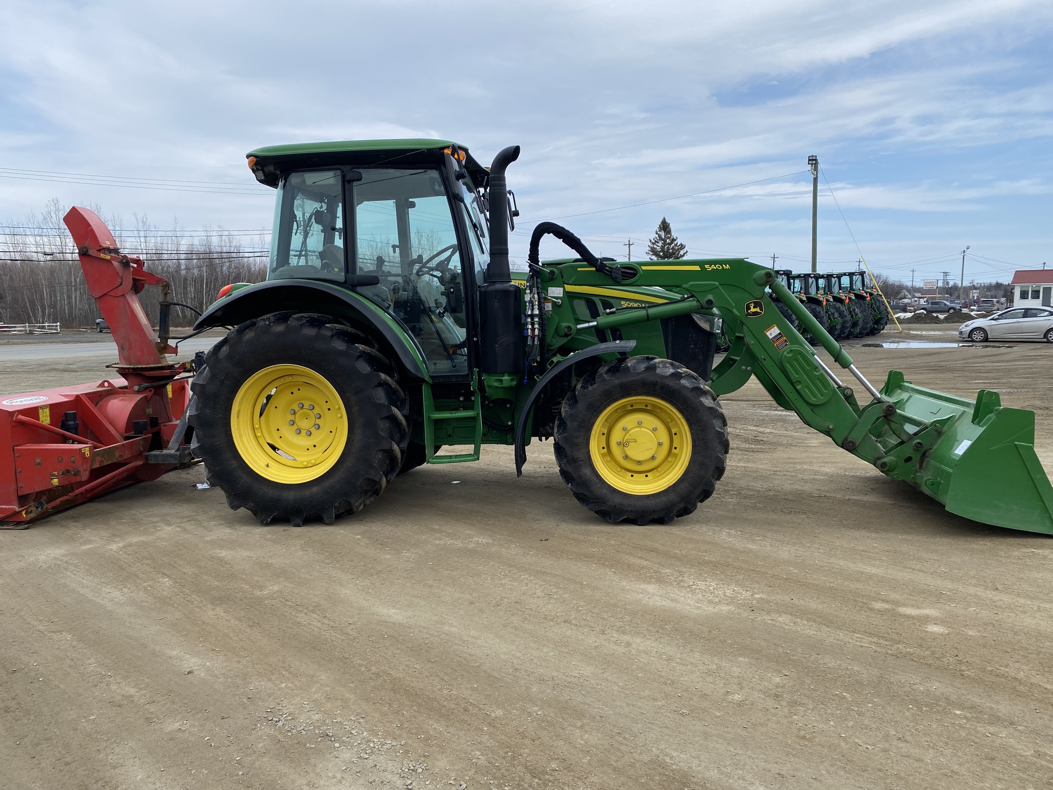 2022 John Deere 5090M Image 9