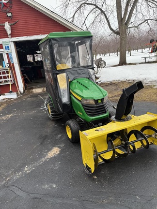 Photo of 2018 John Deere X590