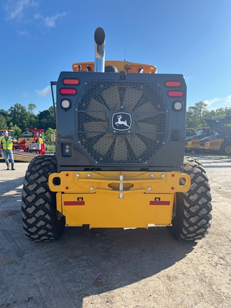 2024 John Deere 672G