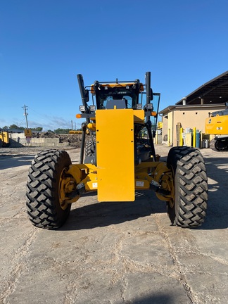 2024 John Deere 672G
