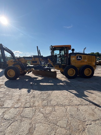 2024 John Deere 672G