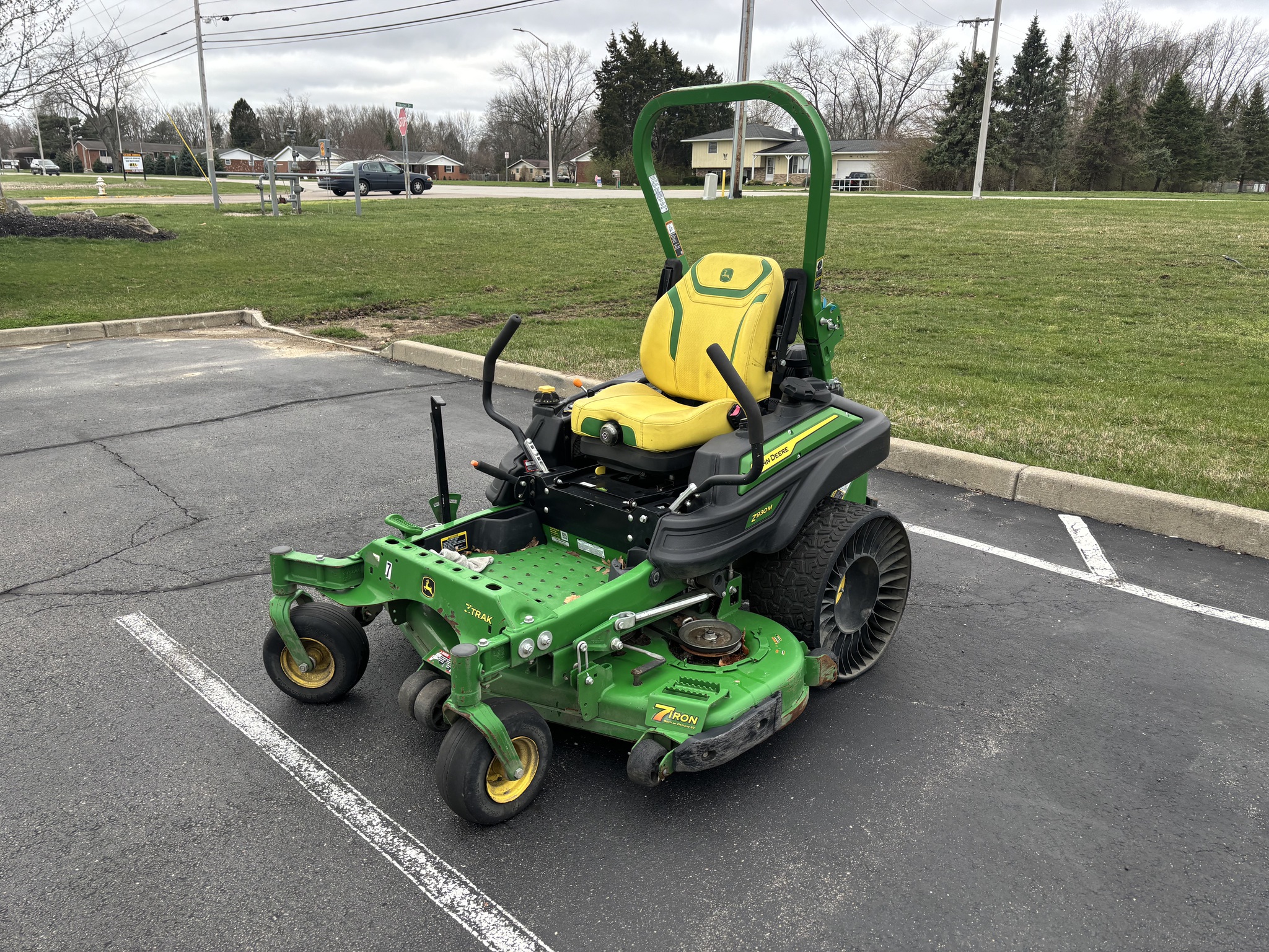 Used 2023 John Deere Z930M Zero Turn Mowers at Koenig Equipment in Tipp City, OH - PhotoXL0