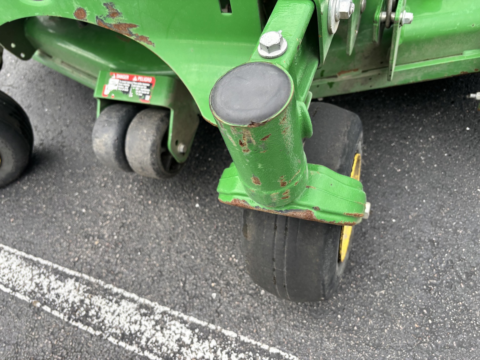Used 2023 John Deere Z930M Zero Turn Mowers at Koenig Equipment in Tipp City, OH - PhotoXL10