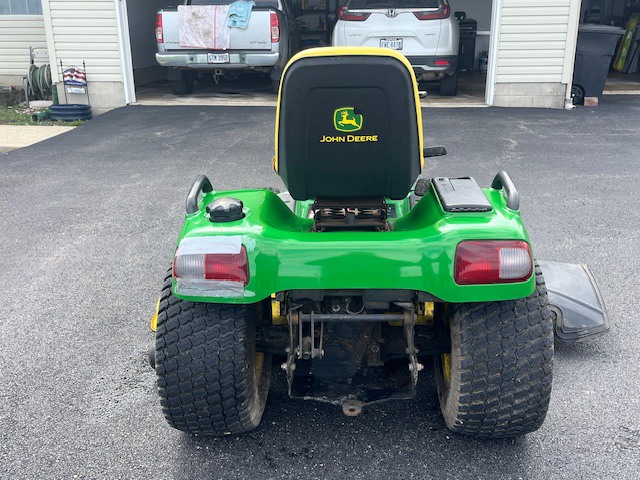 Used 2005 John Deere X485 Lawn & Garden Tractors at Koenig Equipment in Urbana, OH - PhotoXL3