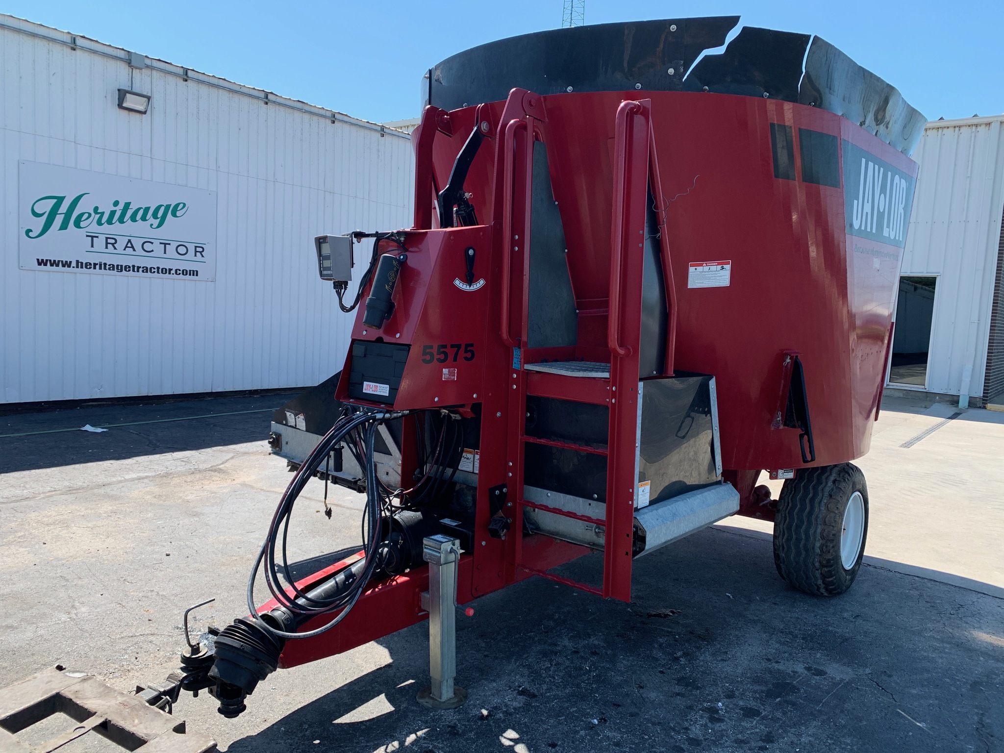  2018 Jaylor 5575 at Heritage Tractor in Lamar, MO