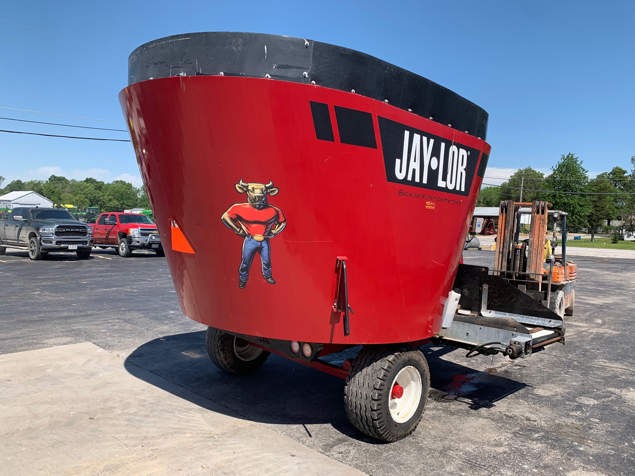  2018 Jaylor 5575 at Heritage Tractor in Lamar, MO