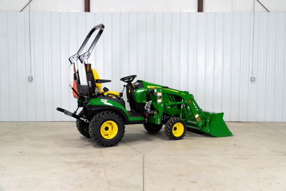 New In-Stock 2025 John Deere 1025R Compact Utility Tractors at Koenig Equipment in Tipp City, OH - Photo3