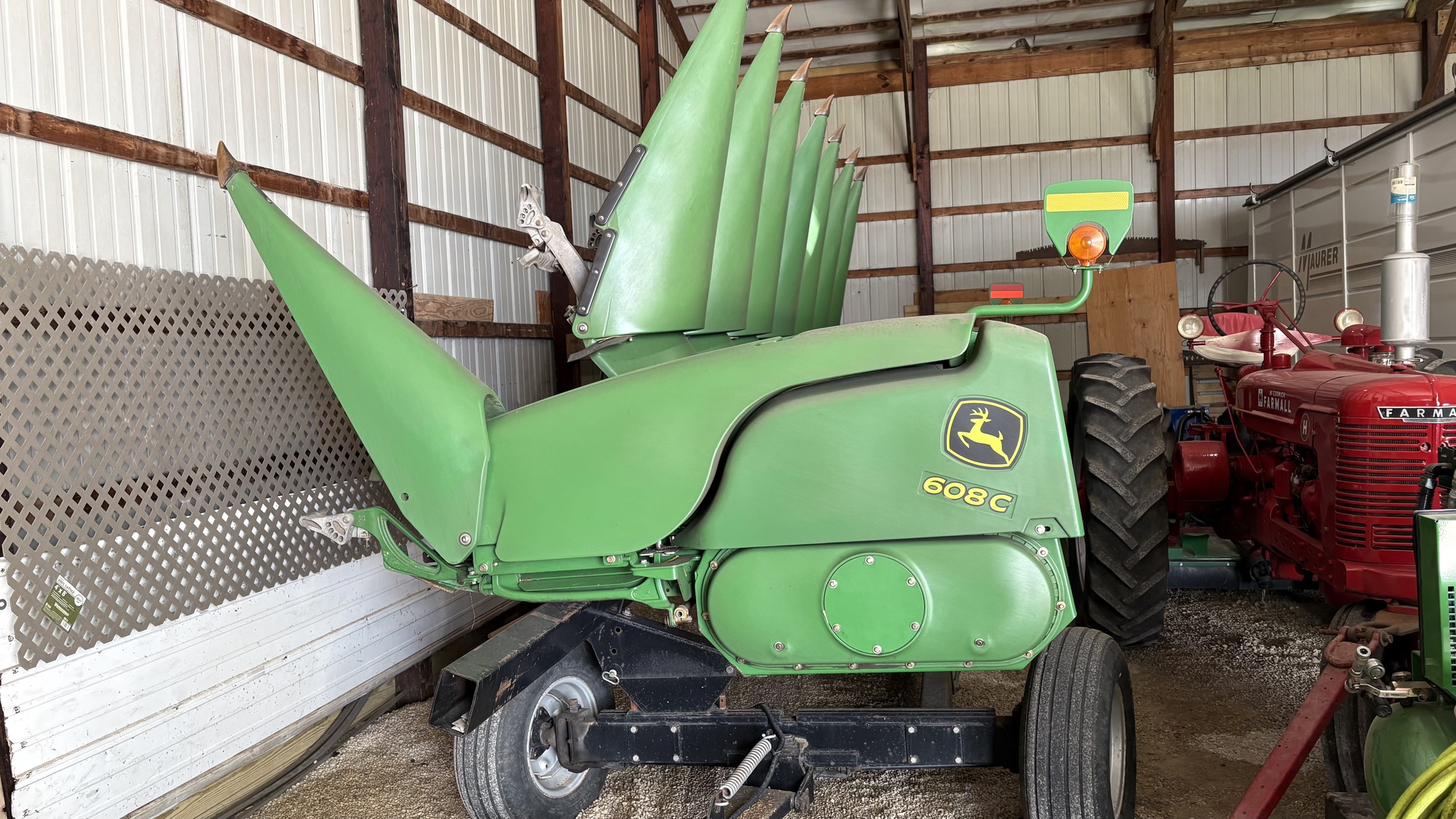 2009 John Deere 608C Image 1