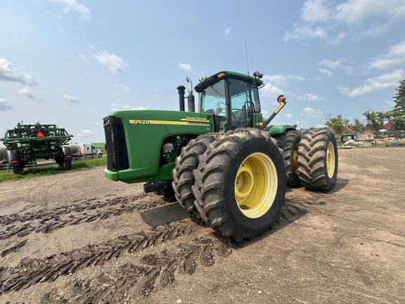Photo of a 2007 John Deere 9420