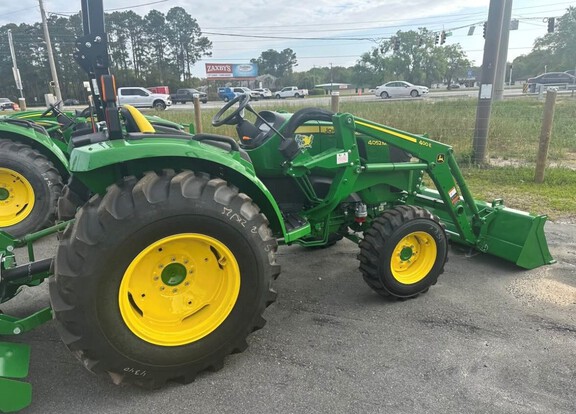 2026 John Deere 4052M