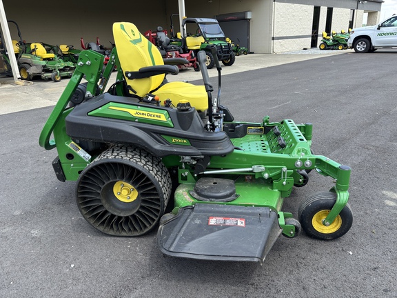 Used 2022 John Deere Z930R Zero Turn Mowers at Koenig Equipment in Urbana, OH - Photo4