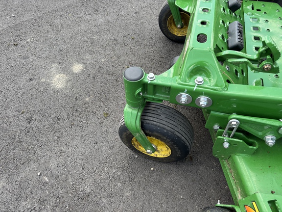 Used 2022 John Deere Z930R Zero Turn Mowers at Koenig Equipment in Urbana, OH - Photo11