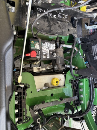 Used 2022 John Deere Z930R Zero Turn Mowers at Koenig Equipment in Urbana, OH - Photo18