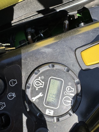 Used 2022 John Deere Z930R Zero Turn Mowers at Koenig Equipment in Greensburg, IN - Photo18
