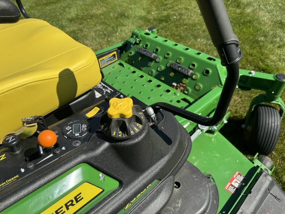 Used 2022 John Deere Z930R Zero Turn Mowers at Koenig Equipment in Greensburg, IN - Photo10