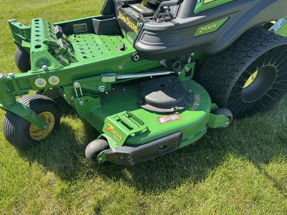Used 2022 John Deere Z930R Zero Turn Mowers at Koenig Equipment in Greensburg, IN - Photo12