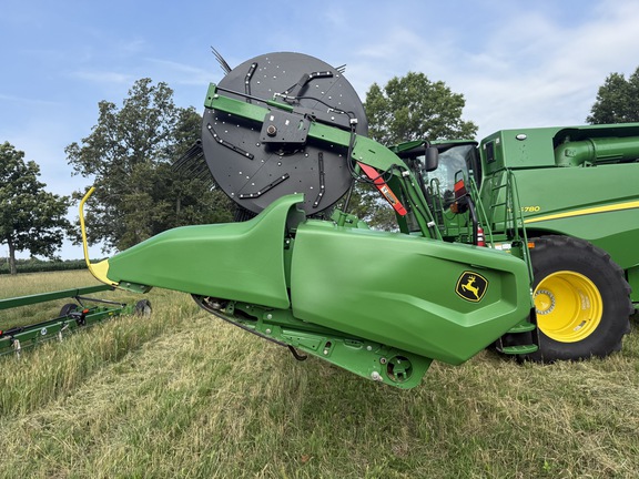 Photo of 2024 John Deere RD40F