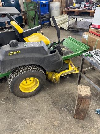 2014 John Deere Z425 - Photo3