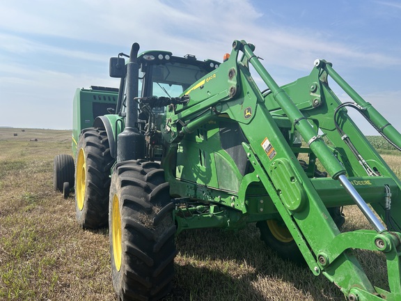 2022 John Deere 6155M (3rd thumbnail)