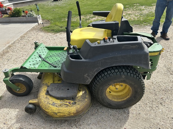 Used 2014 John Deere Z445 Zero Turn Mowers at Horizon Ag & Turf in High Prairie, AB - Photo2