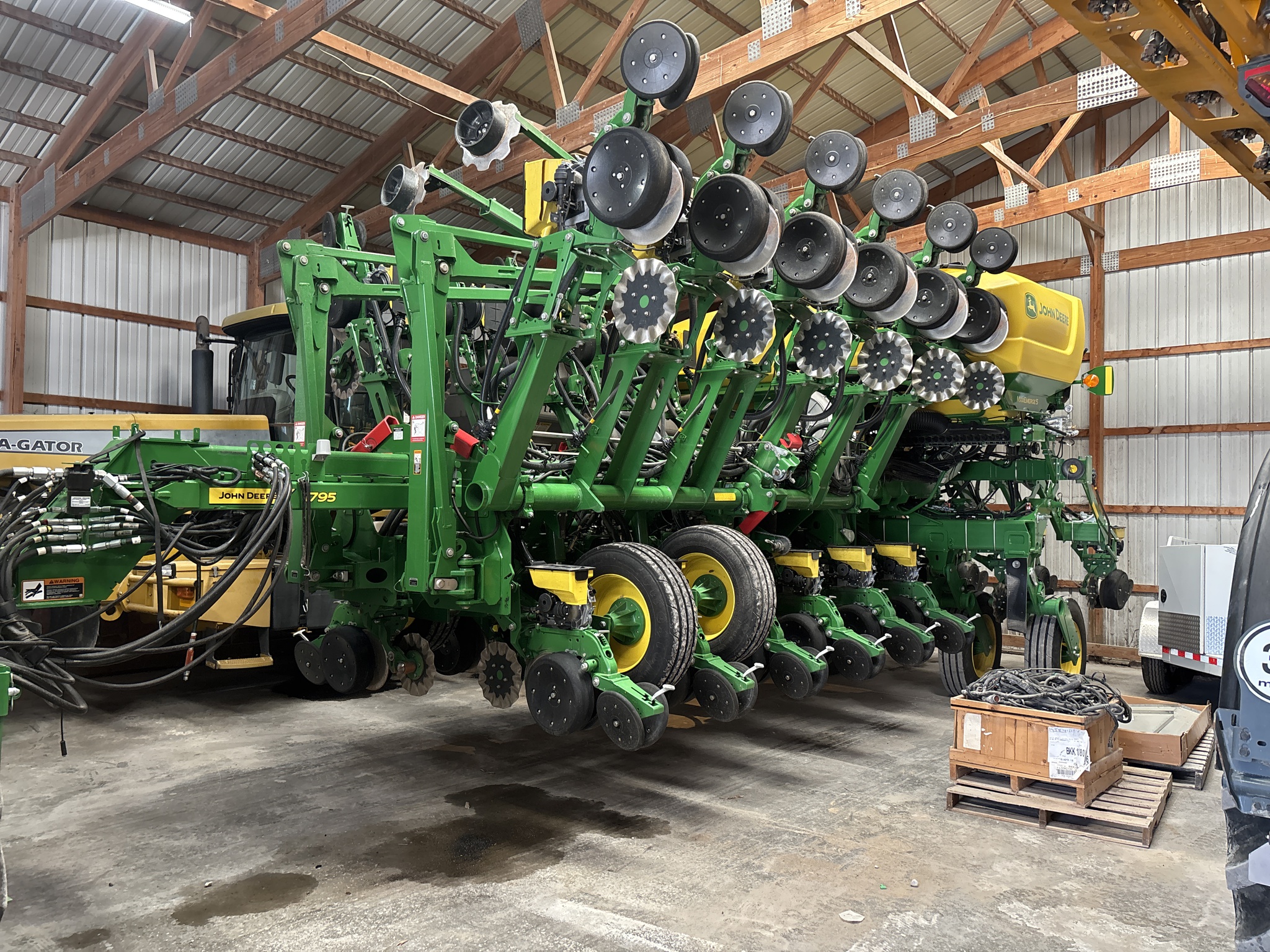 Used 2025 John Deere 1795 Planters: Drawn at Koenig Equipment in Franklin, IN - PhotoXL0