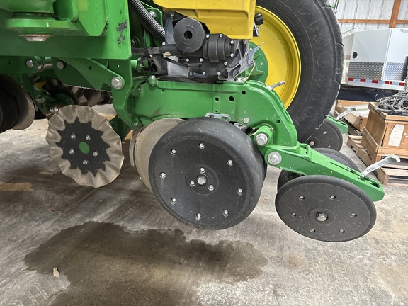 Used 2025 John Deere 1795 Planters: Drawn at Koenig Equipment in Franklin, IN - Photo33