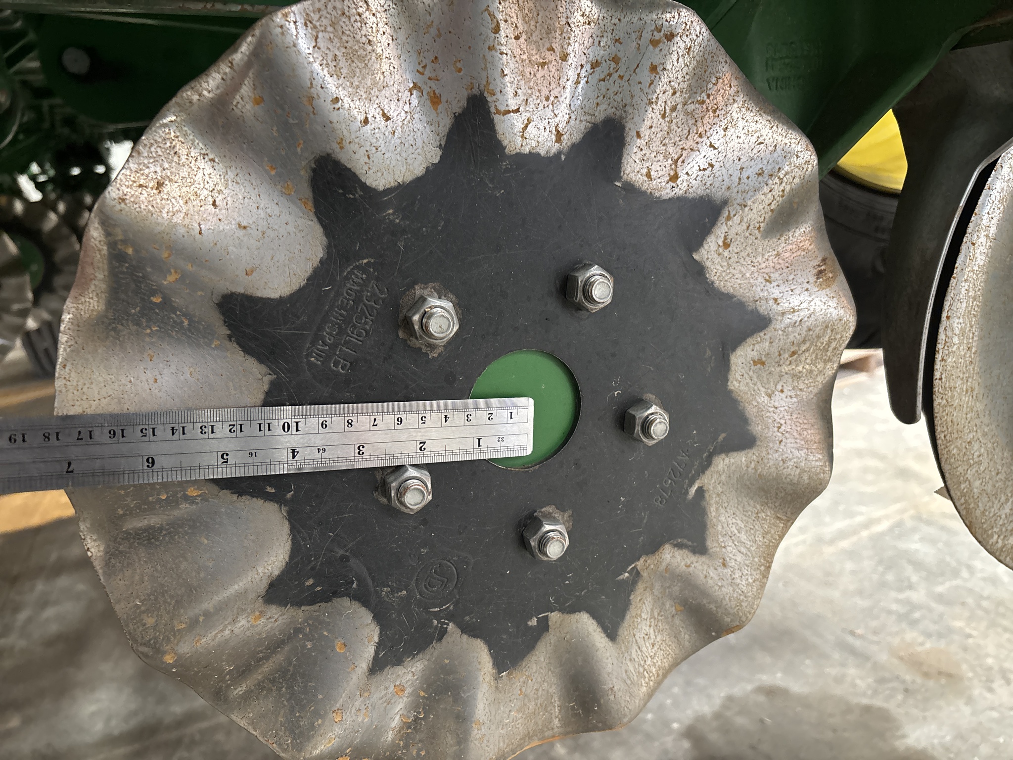 Used 2025 John Deere 1795 Planters: Drawn at Koenig Equipment in Franklin, IN - PhotoXL34