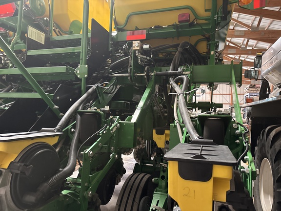 Used 2025 John Deere 1795 Planters: Drawn at Koenig Equipment in Franklin, IN - Photo35