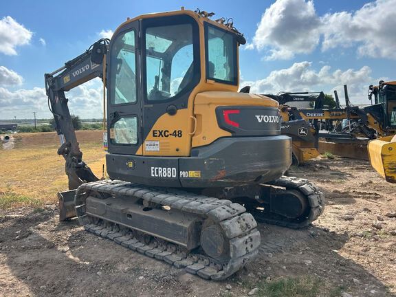2022 Volvo ECR88