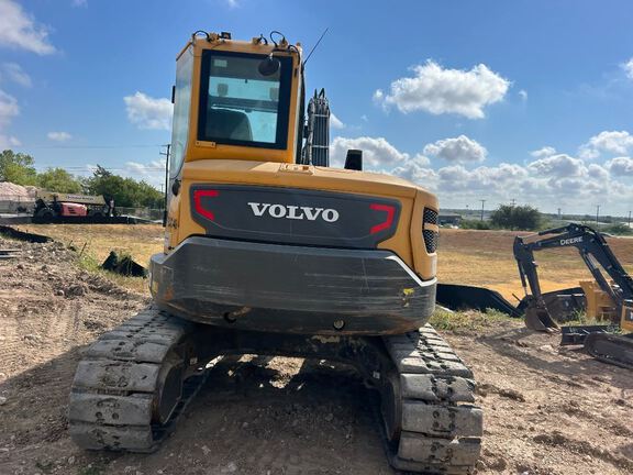 2022 Volvo ECR88