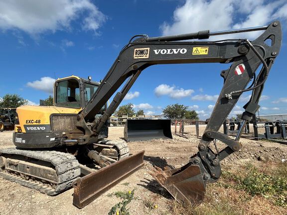 2022 Volvo ECR88